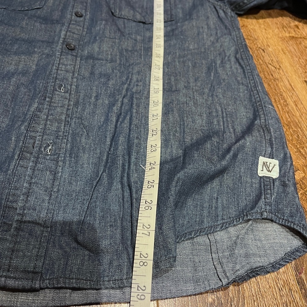 Button Denim Shirt
Western Brown corduroy Long SleeveShoulder patches medium - Picture 7 of 7